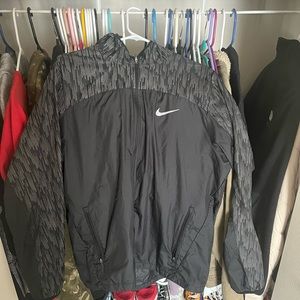 Nike Windbreaker (reflective)